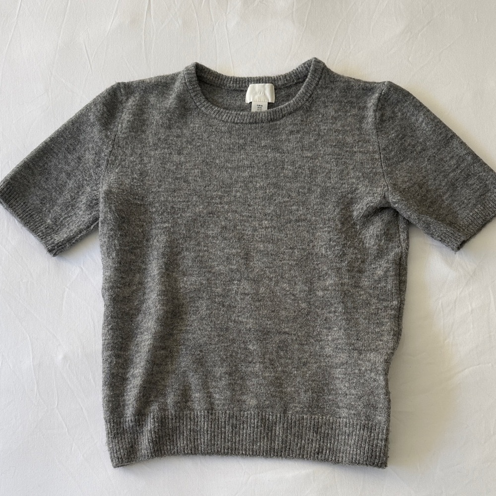 H&M Short Sleeve Sweater